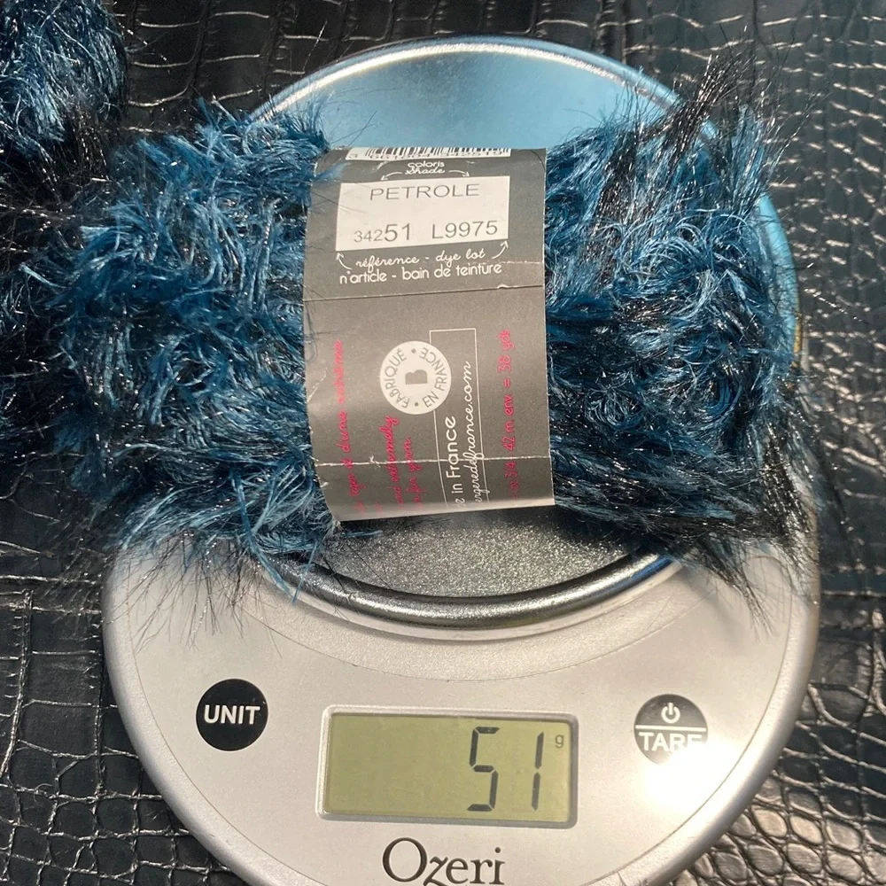 10 NWT Bergere de France Soft Faux Fur Yarn Color Petrole ALL‎ Lot L9975